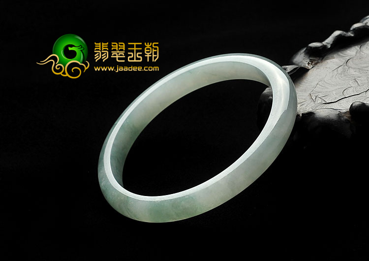 糯冰种飘花缅甸翡翠A货手镯（58.1mm）