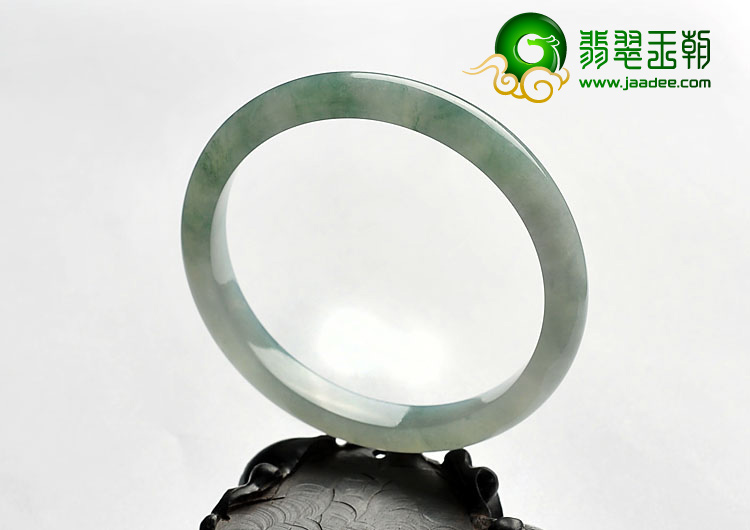 糯冰种飘花缅甸翡翠A货手镯（58.1mm）