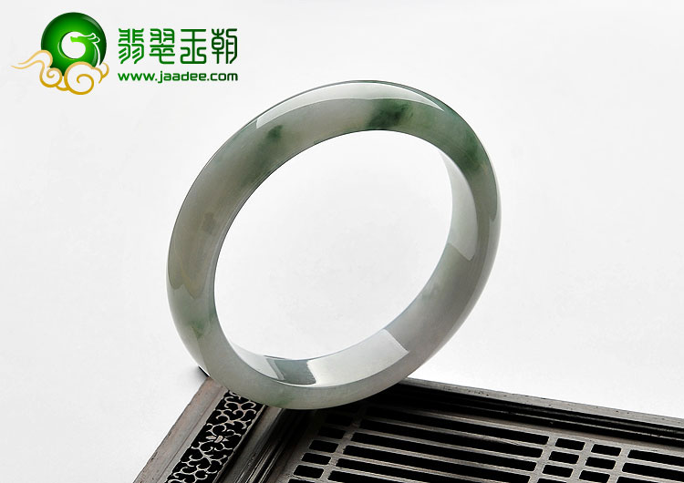 糯冰种飘花缅甸翡翠A货手镯（58.5mm）
