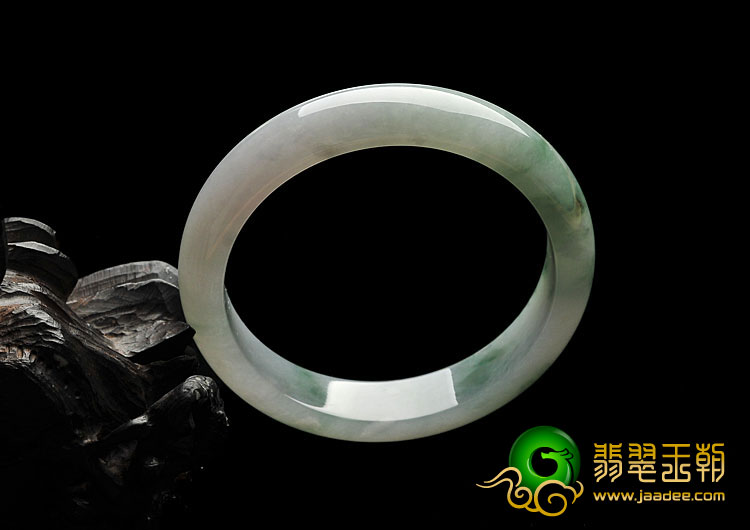 糯冰种飘花缅甸翡翠A货手镯（58.5mm）