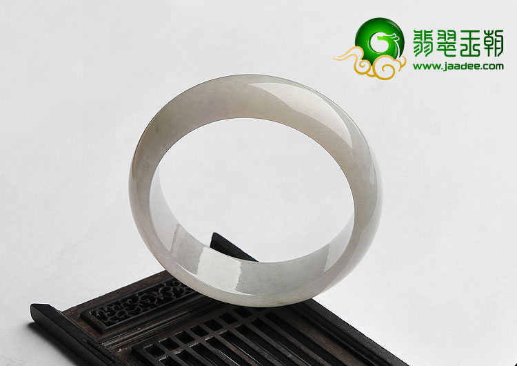 糯冰种晴水缅甸翡翠A货手镯（55.4mm）