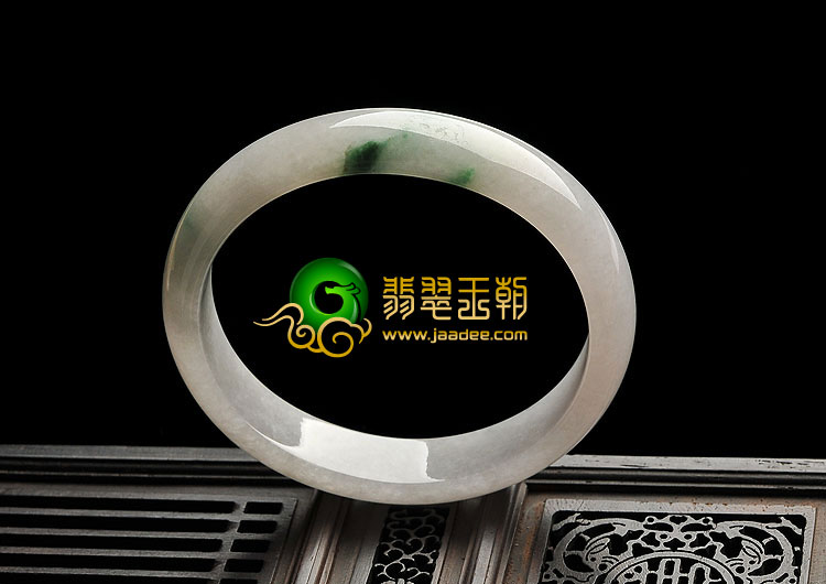 糯冰种飘花缅甸翡翠A货贵妃镯（55.6mm-50.8mm）