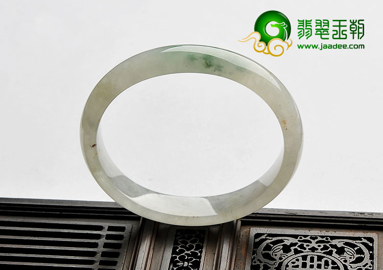冰种飘花缅甸翡翠A货贵妃镯（56.4mm-49.6mm）