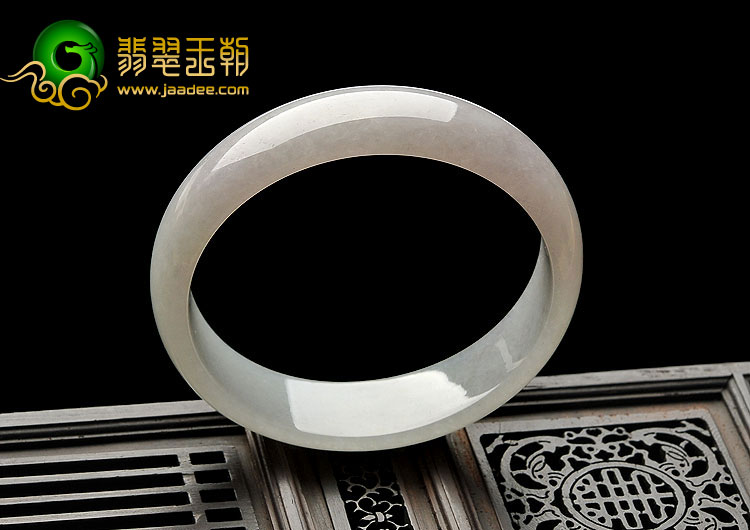 糯种晴水缅甸翡翠A货贵妃镯（54.7mm-49.2mm）