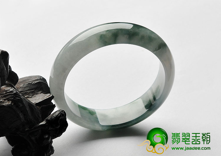 糯冰种飘花缅甸翡翠A货手镯（59.4mm）