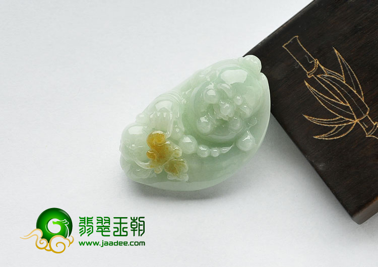 糯冰种晴水略带黄翡缅甸翡翠A货童子拜佛挂件
