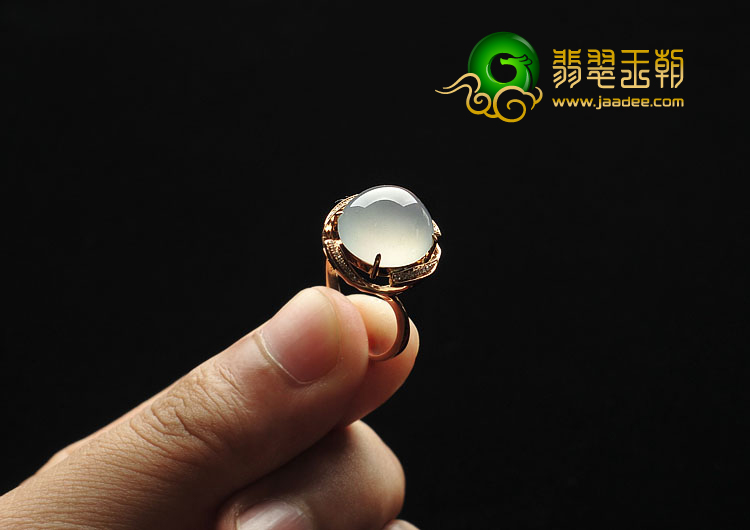 冰玻种无色缅甸翡翠A货镶玫瑰金戒指（真钻）