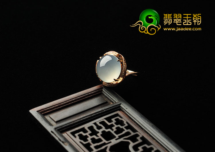 冰玻种无色缅甸翡翠A货镶玫瑰金戒指（真钻）