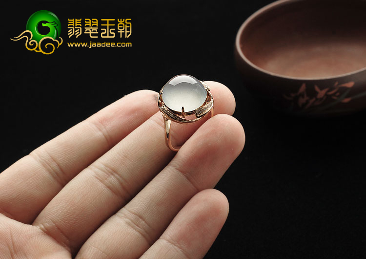 冰玻种无色缅甸翡翠A货镶玫瑰金戒指（真钻）