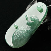 冰种飘花缅甸翡翠A货鹦鹉挂件