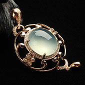 冰种淡晴水缅甸翡翠A货镶玫瑰金胸坠（真钻）