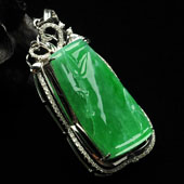 糯冰种翠色缅甸翡翠A货镶白金节节高胸坠（真钻）