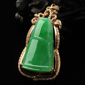 糯冰种翠色缅甸翡翠A货镶玫瑰金节节高胸坠（真钻）