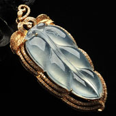 冰种无色缅甸翡翠A货镶玫瑰金金枝玉叶胸坠（真钻）