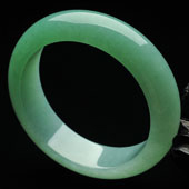 糯冰种豆色缅甸翡翠A货手镯（58.3mm）