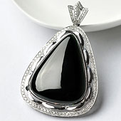 玻璃种墨翠缅甸翡翠A货镶白金胸坠（真钻）