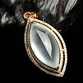 冰种飘花缅甸翡翠A货镶玫瑰金胸坠（真钻）