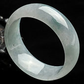 糯冰种晴水缅甸翡翠A货手镯（60.1mm）