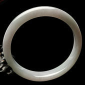 糯冰种晴水缅甸翡翠A货手镯（57.6mm）