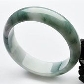 糯冰种飘花缅甸翡翠A货手镯（60.1mm）