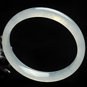 冰种淡晴水缅甸翡翠A货手镯（57.6mm）