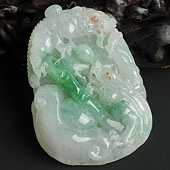 (超值推荐)糯冰种飘翠缅甸翡翠A货龙行如意挂件