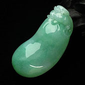 糯冰种豆色缅甸翡翠A货福瓜挂件