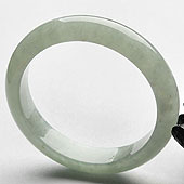 糯冰种晴水缅甸翡翠A货手镯（57.9mm）