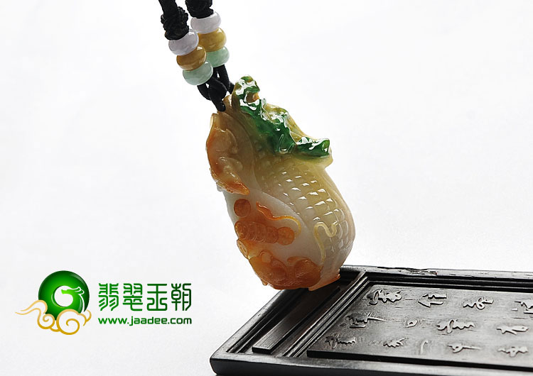 糯冰种三彩缅甸翡翠A货玉米挂件