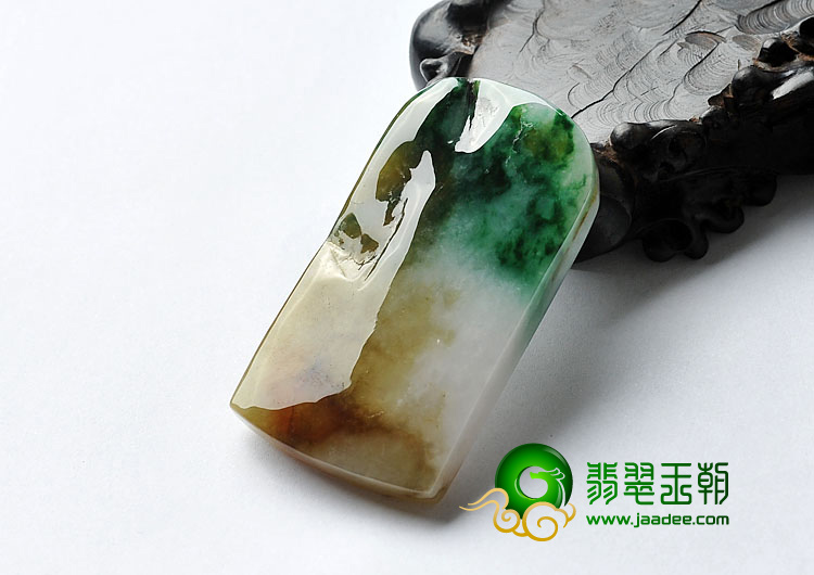 糯冰种三彩缅甸翡翠A货子冈牌挂件