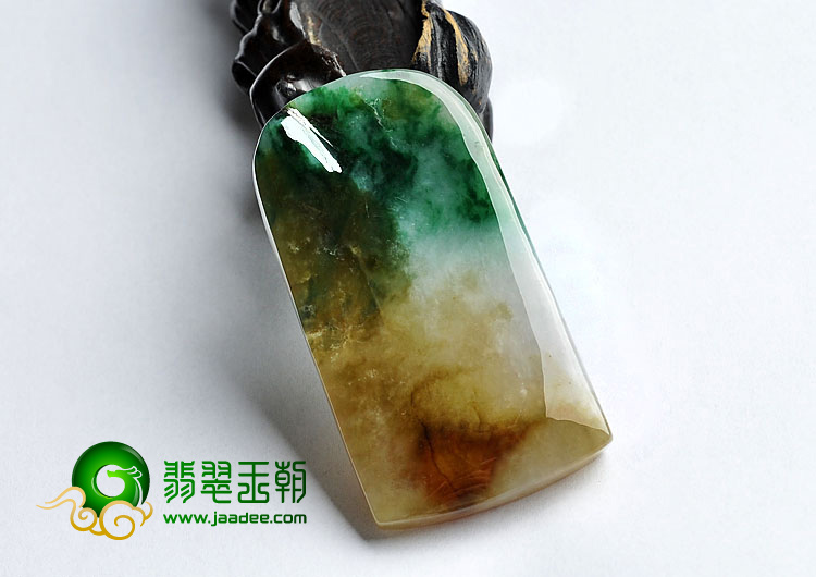 糯冰种三彩缅甸翡翠A货子冈牌挂件