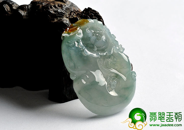 （超值推荐）冰种晴水略带褐黄翡缅甸翡翠A货蝶恋花挂件