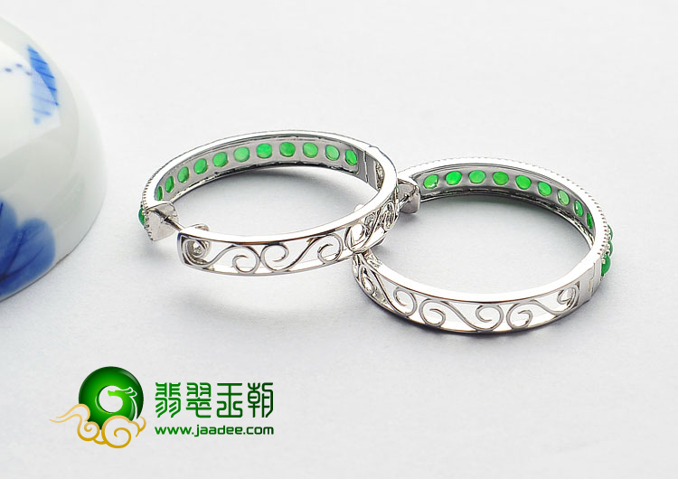 冰种翠色缅甸翡翠A货镶白金耳环（真钻）