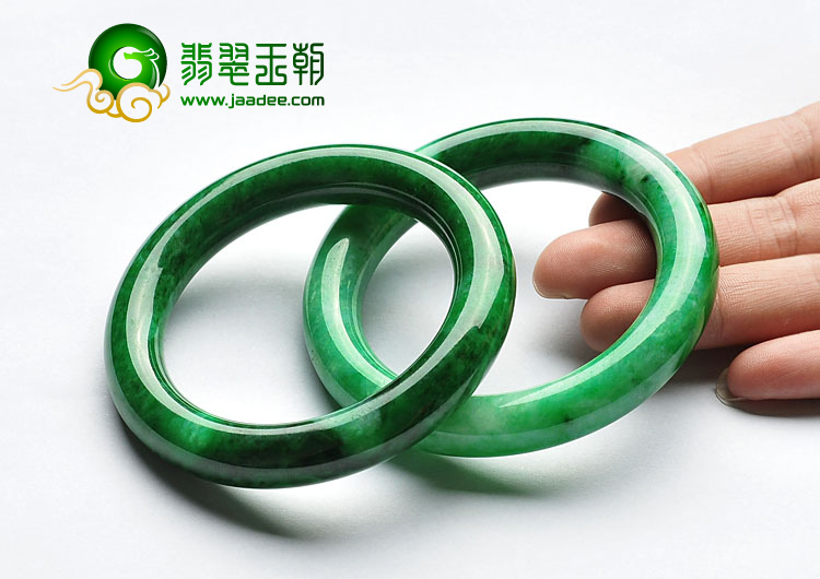 细糯种浓绿缅甸翡翠A货圆条手镯（54.3mm-54.7mm）（一对）