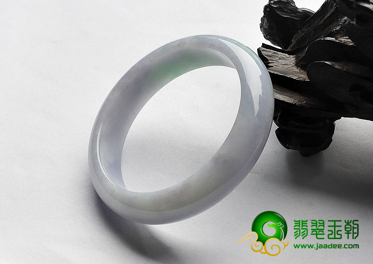 糯冰种淡春带彩缅甸翡翠A货手镯（57.3mm）