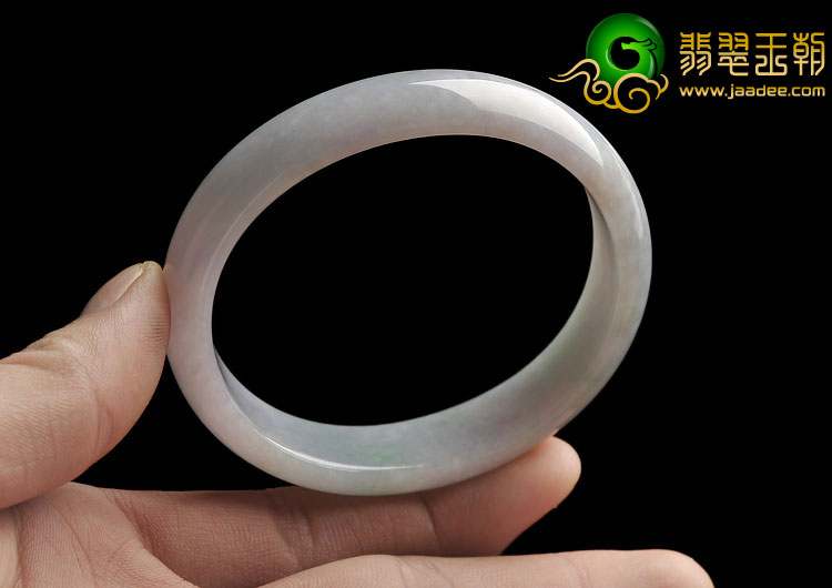 糯冰种淡春带彩缅甸翡翠A货贵妃镯（56.5mm-52mm）