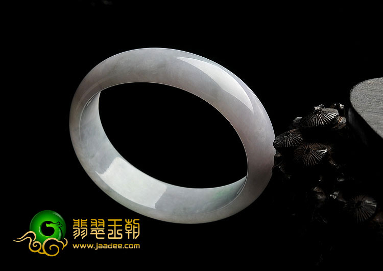 糯冰种淡春带彩缅甸翡翠A货贵妃镯（56.5mm-52mm）