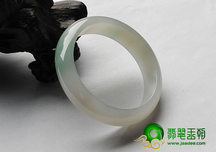 糯冰种飘花缅甸翡翠A货手镯（58.1mm）