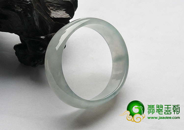 冰种飘花缅甸翡翠A货贵妃镯（57.2mm-47.2mm）