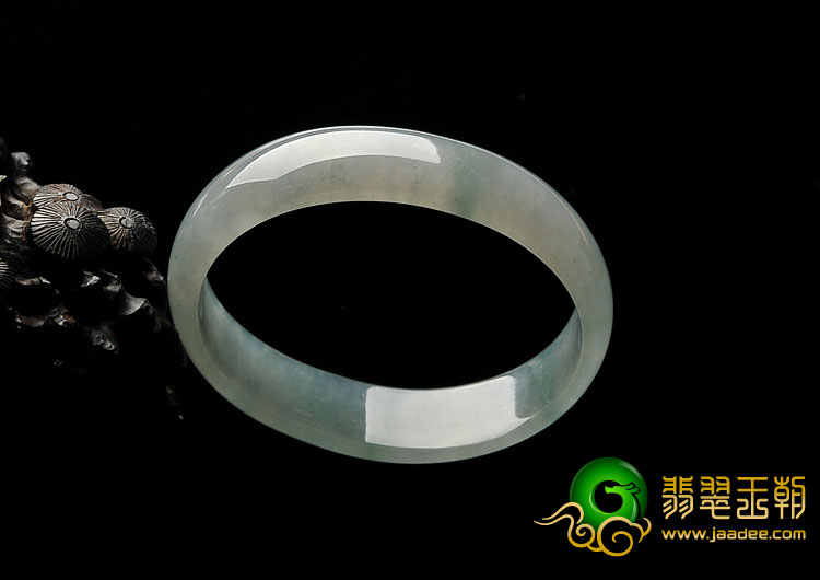 冰种飘花缅甸翡翠A货贵妃镯（57.2mm-47.2mm）
