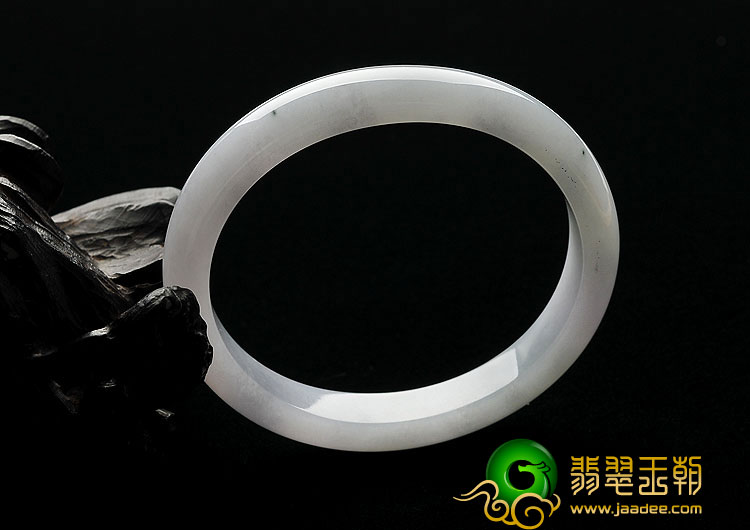 糯冰种淡紫罗兰缅甸翡翠A货贵妃镯（54.5mm-48.7mm）