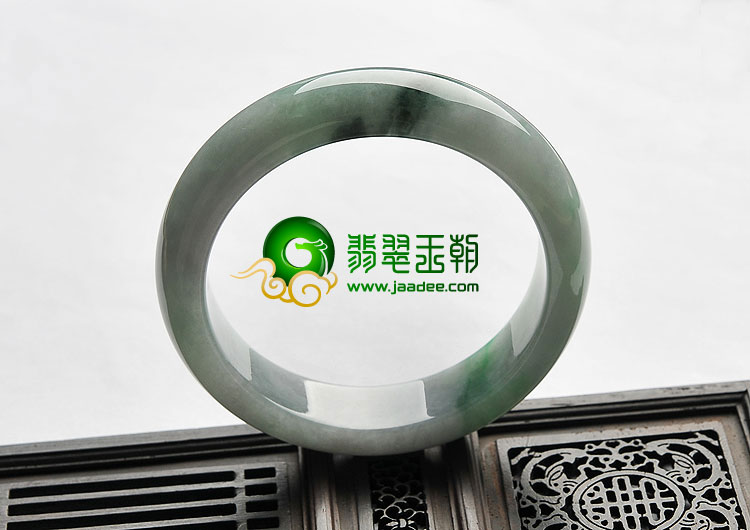 糯冰种飘翠缅甸翡翠A货手镯（56.9mm）