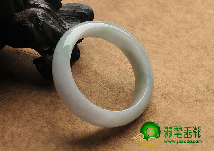 糯冰种飘花缅甸翡翠A货手镯（56.1mm）