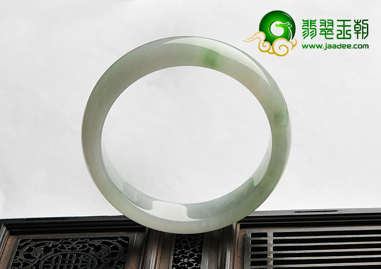 糯冰种晴水缅甸翡翠A货手镯（55mm）