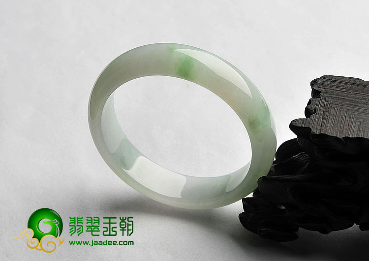 糯冰种晴水缅甸翡翠A货手镯（55mm）