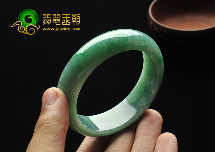 糯冰种飘翠缅甸翡翠A货手镯（57mm）