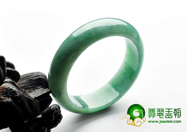 糯冰种飘翠缅甸翡翠A货手镯（57mm）