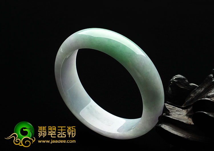糯冰种春带彩缅甸翡翠A货手镯（57.9mm）