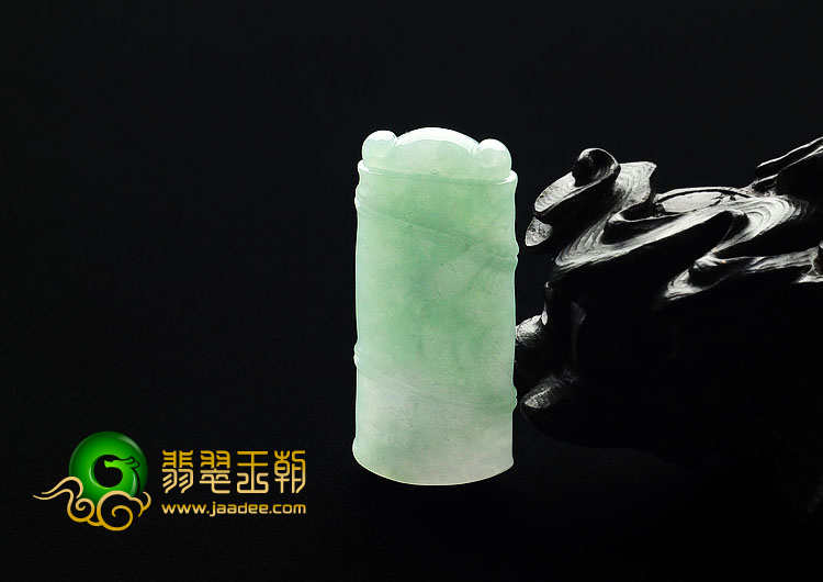 糯冰种晴水缅甸翡翠A货节节高挂件