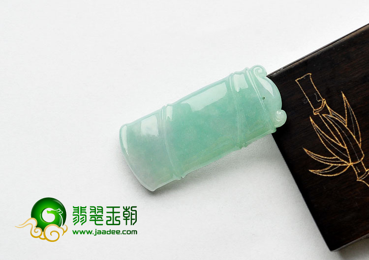 糯冰种晴水缅甸翡翠A货节节高挂件